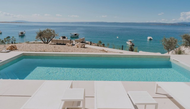 Villa Marim - Seafront with Private Beach Access