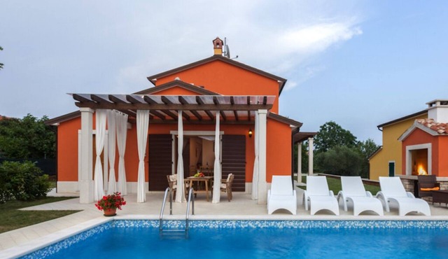 VILLA MARINA, VILLAS in VILANIJA - UMAG (Private Swimming Pool)