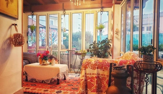 Villa Marisa bed breakfast and books