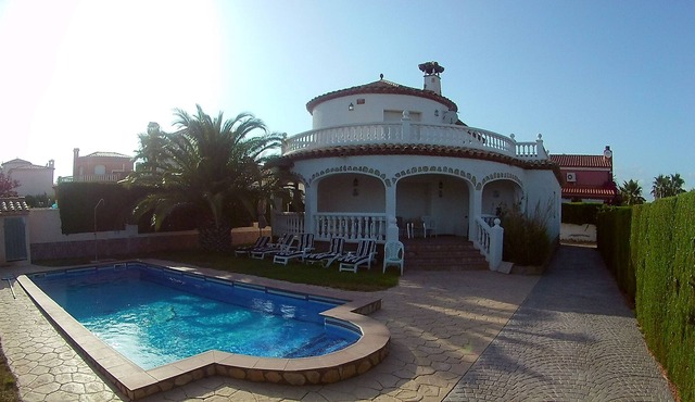 Villa Marisol with air conditioning, private pool 10x5m. for max. 10-12 people