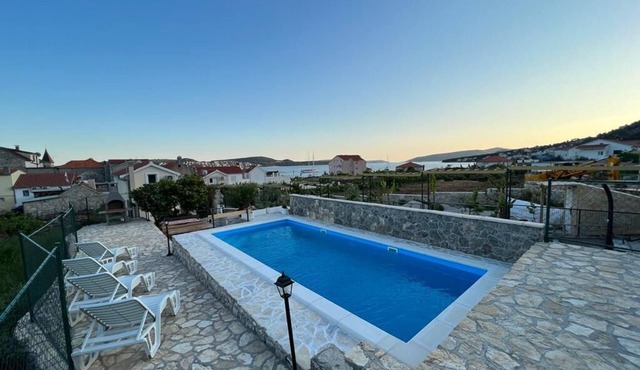 Villa Marta I beautiful house in center of old city and lovely pool