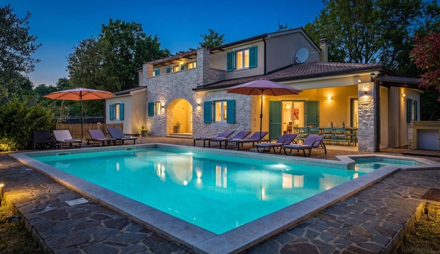 Villa Martha in Central Istria with private pool - wellness/table tennis for 12 persons