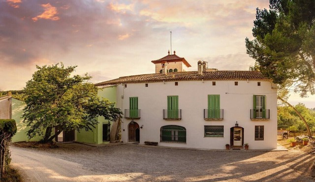 Villa "Masia Can Comas" with Pool, Garden & Wi-Fi