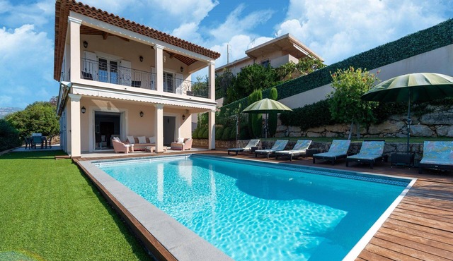 Villa Mathilda with pool close to Nice