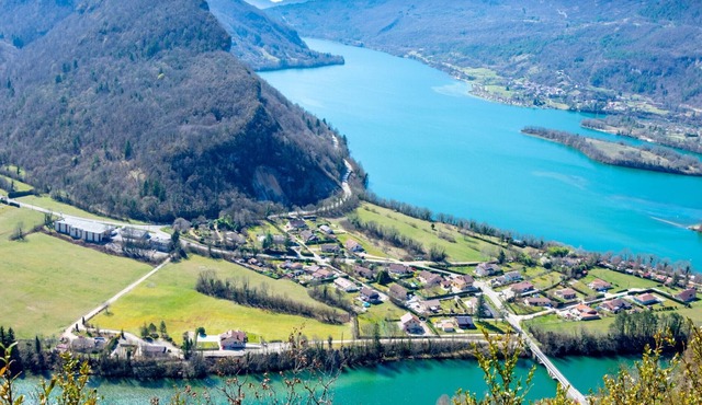 Villa Matafelon-Granges, 2 bedrooms, 4 persons