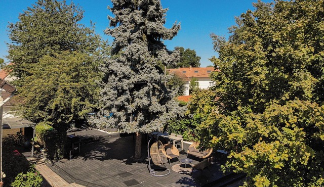 Villa Maxonale near Paris with Heated Pool, Sauna & Jacuzzi