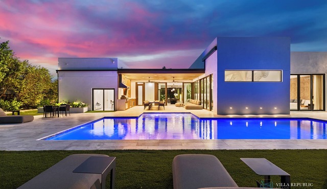 Villa Maya: A Luxury Retreat in North Miami Beach