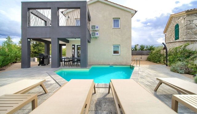 Villa Melody with heated pool and sauna (Kvarner - Sveti Ivan Dobrinjski)
