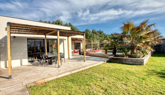 Villa Meli with the ocean, Lacanau and the Bassin d'Arcachon just 10 minutes away