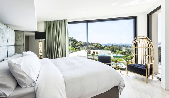 Villa Mer Et Pierre - Ten Bedroom Villa, Sleeps 20