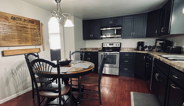 Villa Mia of Iron Mountain. A Cozy Home in the Historic North Side.