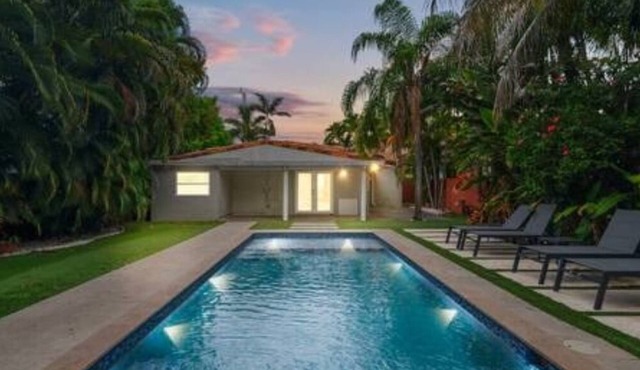 Villa Miami Poolside Paradise