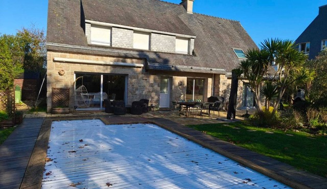 Villa MICHEL Spacious 4-bedroom house for your family or group vacations!