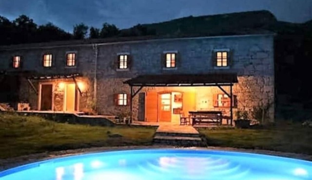 Villa Millefoglie, a nature park retreat
