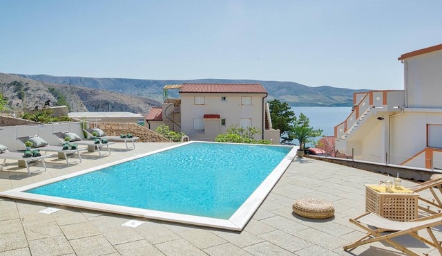 Villa Mimosa with Pool