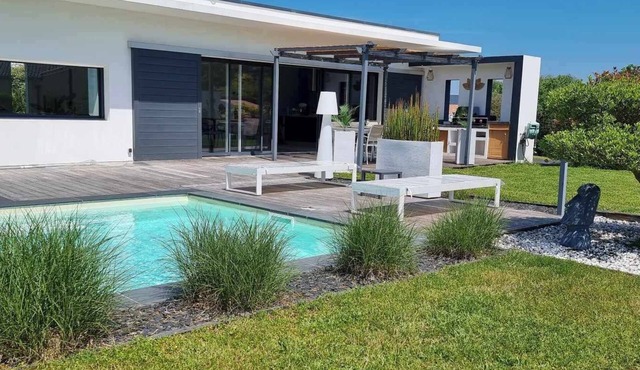 Villa "mina" Avec Piscine Privée Proche Plages