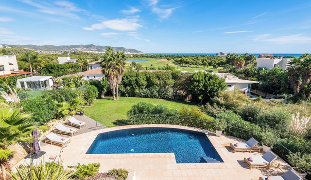 Villa Miramar by Glasir Homes