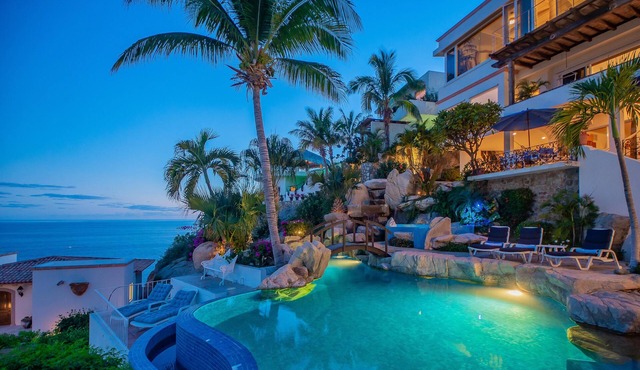 Villa Miramar: Stunning Ocean Views Pedregal Breakfast Incl. Promos Avail