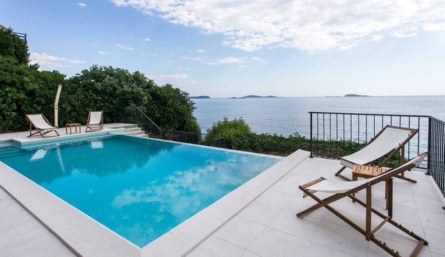 Villa Mirjana - One Bedroom Apartment with Terrace and Sea View (Palma)