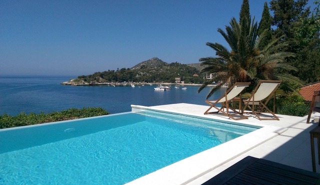 Villa Mirjana - One Bedroom Apartment with Terrace and Side Sea View (Taverna)