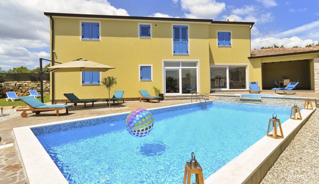 Villa Mirjana - Six Bedroom Villa, Sleeps 12