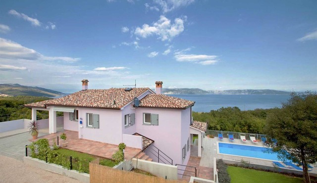 Villa Mirta an peaceful escape near beaches