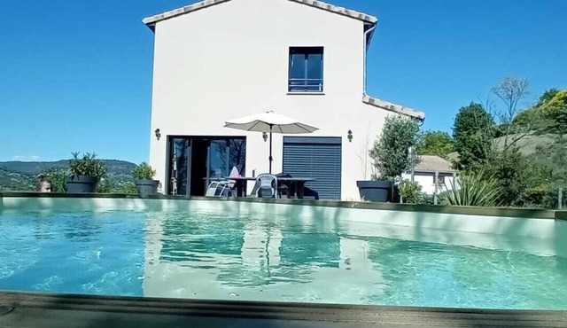 Villa Moderne Avec Piscine et Climatisation en sud Ardèche