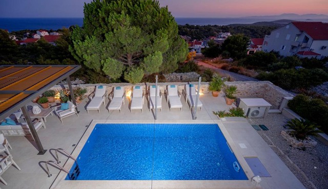 Villa Moderna Family Friendly