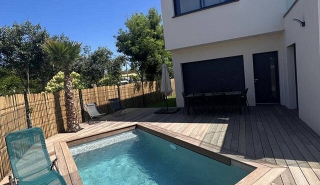 Villa Moderne à 20 Minutes de la Plage