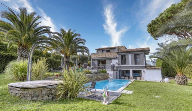 Villa Moderne à 5 minutes de la place des lices