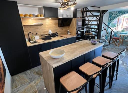 Villa moderne 3 chambres double , proche de la mer, le Micocoulier quartier sainte Marguerite