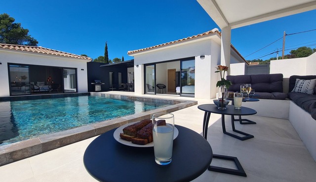 Villa Moderne au Coeur du Luberon