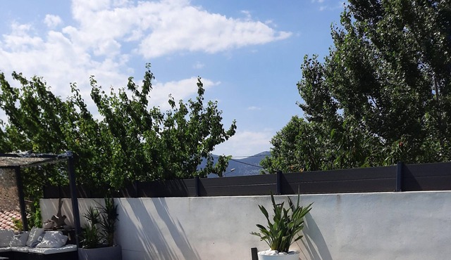 Villa Moderne Spacieuse au Calme Avec Piscine et vue sur la Montagne Coutach