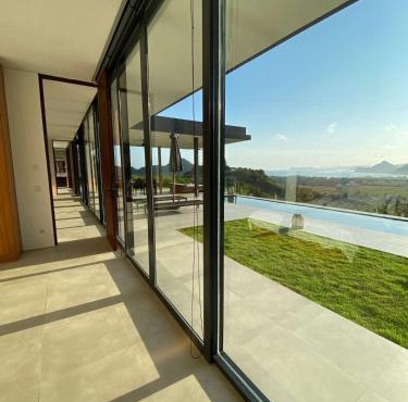 Villa Monaco - Oceanview Luxury with Private Pool