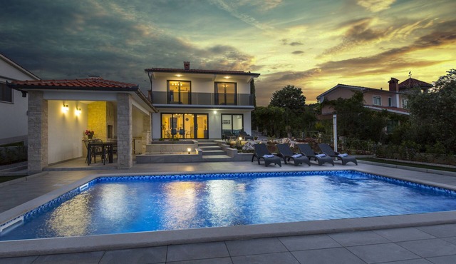 Villa Monika