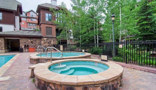 Villa Montane by East West Hospitality
