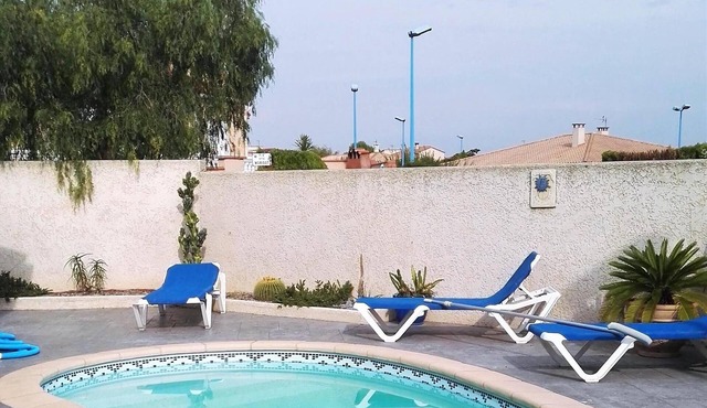VILLA Montescot with Pool for a calm seaside holiday