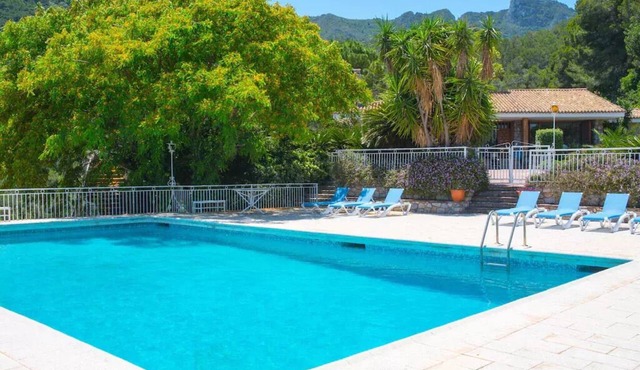 Villa Montgrau, 2 SWIMMING POOLS AND TENNIS COURT