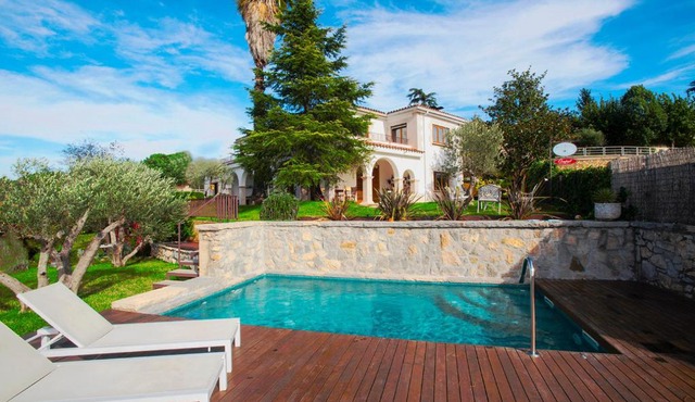 Villa Montjuic Girona