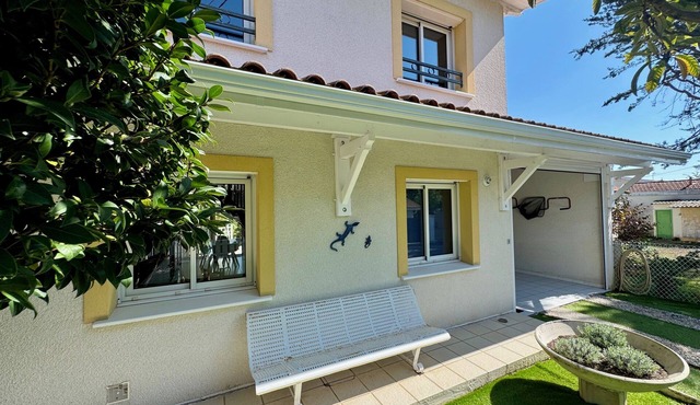 Villa Monzie - peaceful, 100 m from the beach