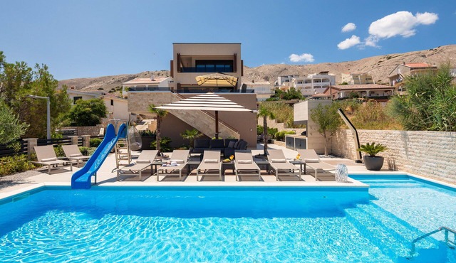 Villa Moon Dance with Pool