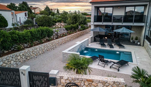 Villa More