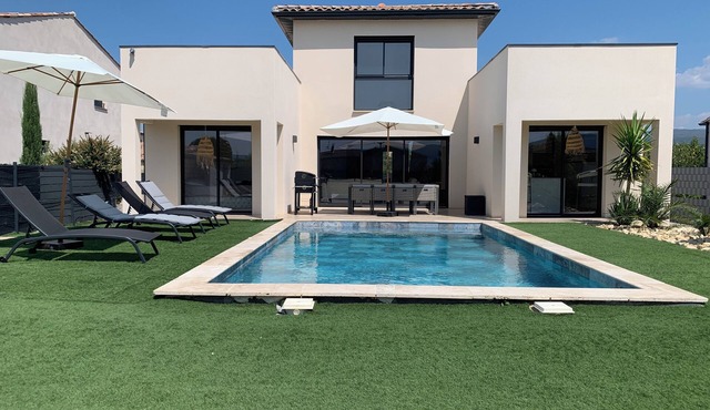 Villa MTI Ventoux Quiet, close to nature/ideal for friends or family!