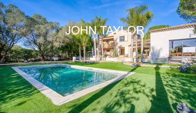 Villa Murana, swimming pool, 13 Pers. Grimaud, 15 mn from St Tropez and beaches