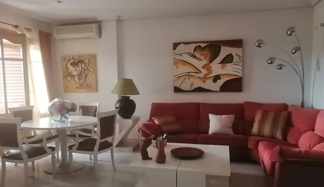 Villa muy Tranquila a 12km de Valencia y 7 del Aeropuerto