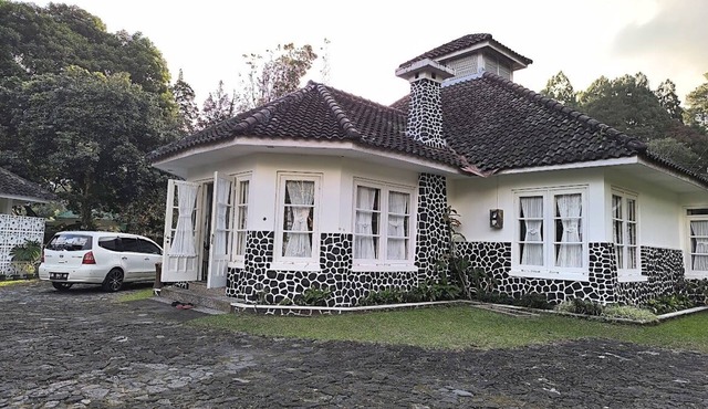 Villa Narendra Yogyakarta