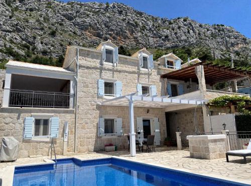 Villa Nareste