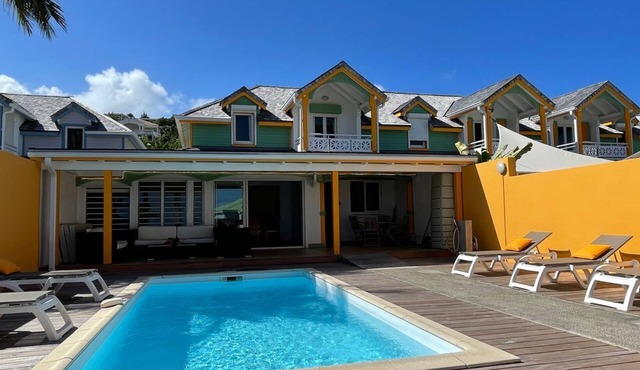 Villa NATICA, Piscine Privée, 150m plage d’Orient Bay Citerne