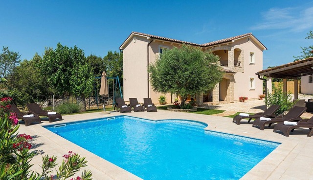 Villa Natura Mikulezi