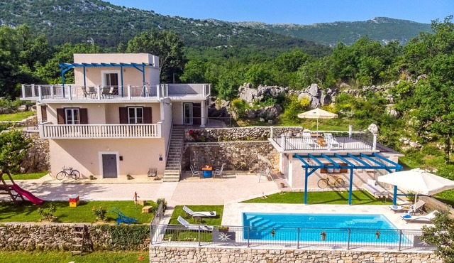 Villa Natura with private pool, zipline and maximum privacy